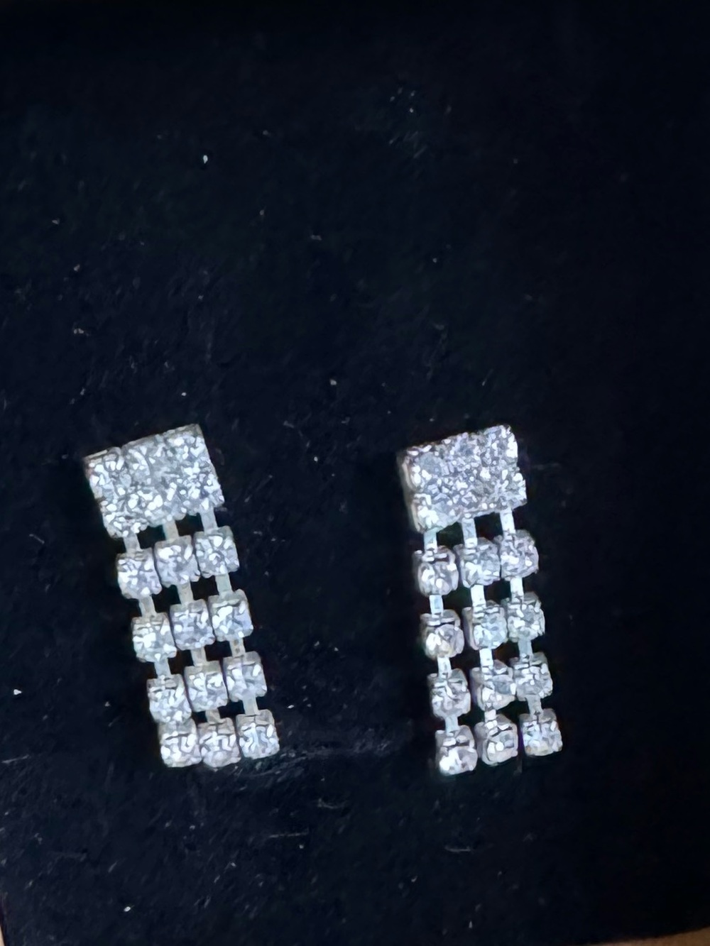 Crystal Drop Dangle Earrings Silver Tone rhinestone formal glam pierced ear ring